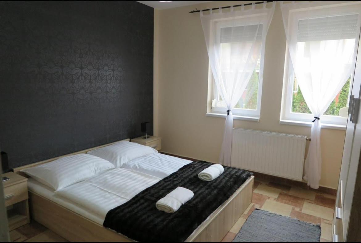 Beach Deluxe Apartman Hajdúszoboszló Dış mekan fotoğraf